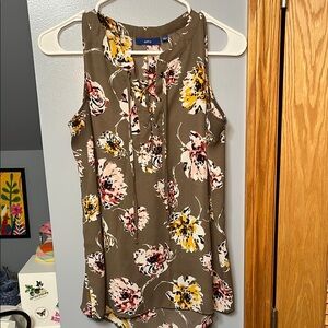 Apt. 9 Pink and White Floral Tank Top